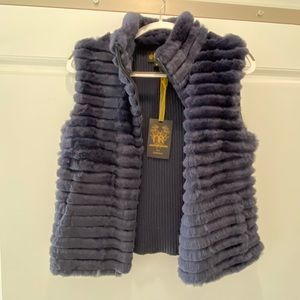 METRIC KNITS REAL FUR Vest, Navy Blue, Size M. Never been worn, tags on.